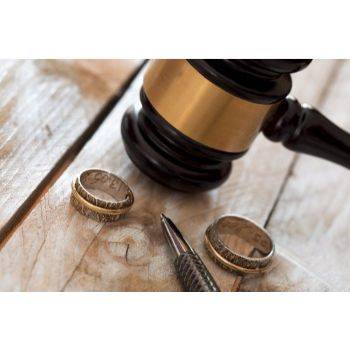 Gray Divorce Challenges and Considerations for Older Couples in New York